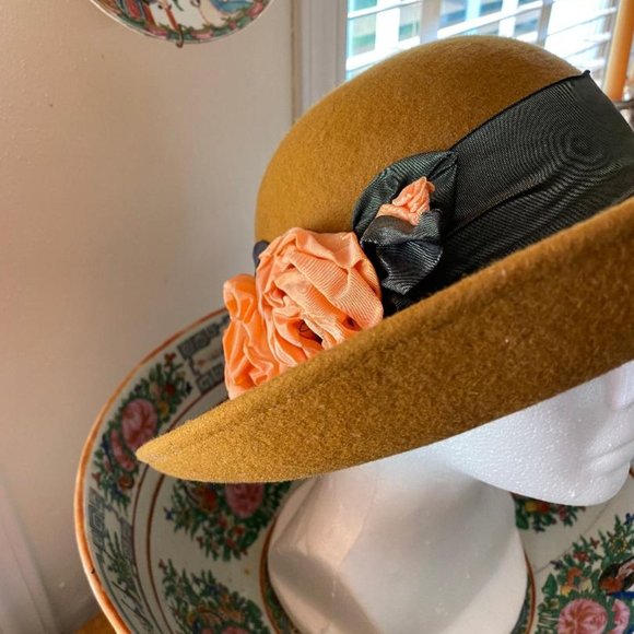 NYC Designer Toucan 100% Wool Felt Wide Brimmed Hat Floral and Ribbon Decoration main image 8